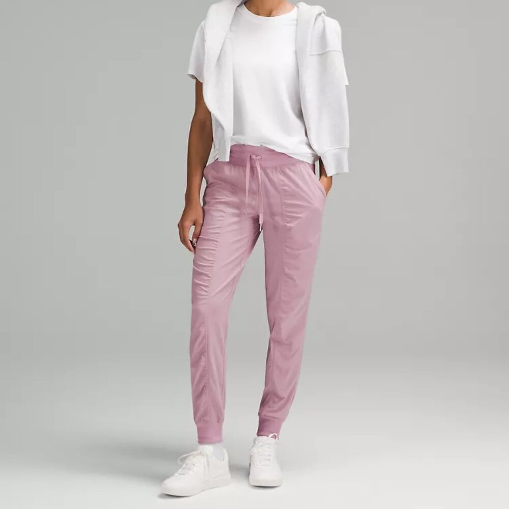Lululemon studio joggers size 4 light purple